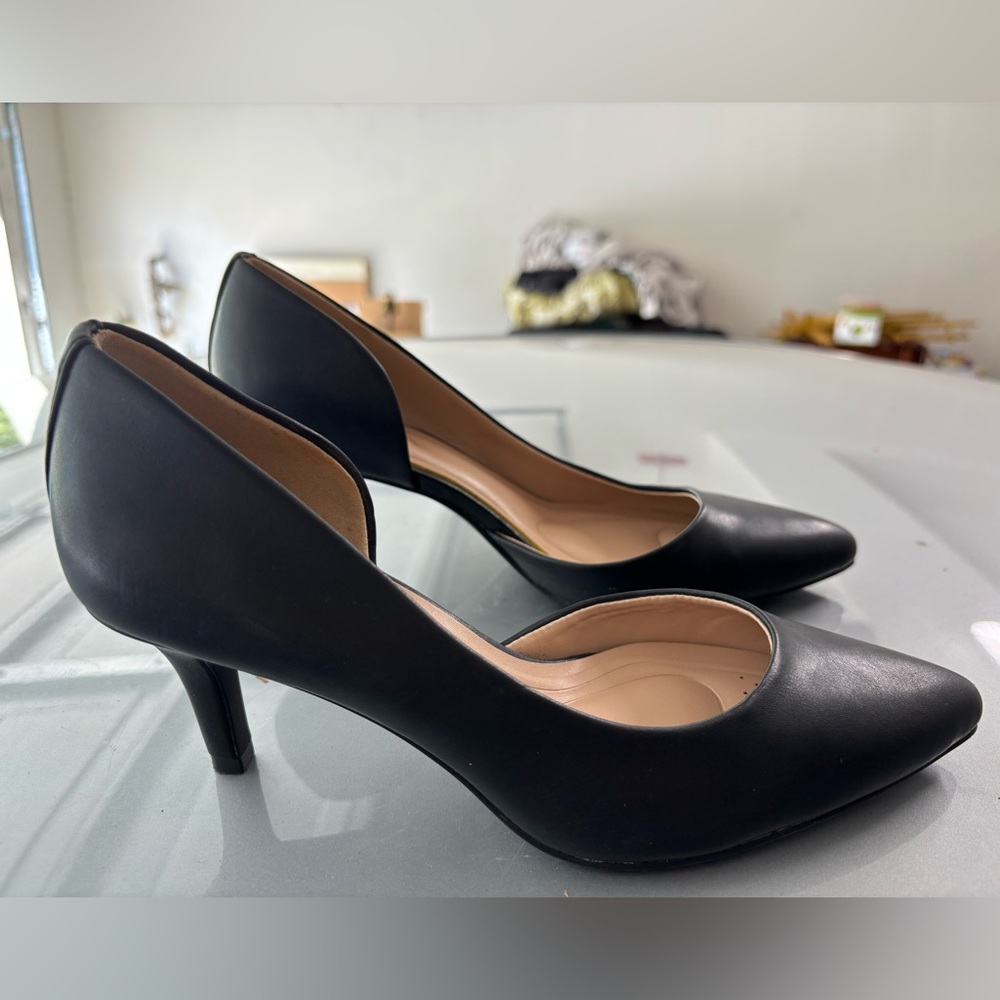 Kelly & Katie Classic Black Heels Pointed Toe with Memory Foam